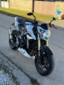 Suzuki gsr 750 zimná cena - 2