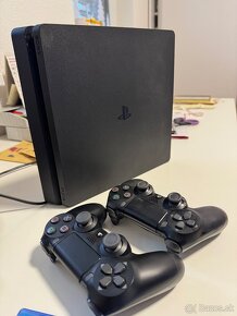 predam playstation 4 slim vo verzii 1TB plus komplet kabelaz - 2