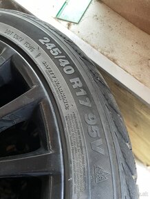 Zimné pneumatiky 245/40 R17 - 2