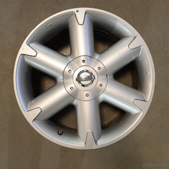 NISSAN disky 5x114.3 R18 7.5J ET35 - 2