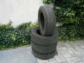 Predám 4x zimné pneu Pirelli 235/65 R17 108HXL - 2