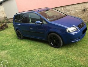 Volkswagen Touran 2.0 TDI Trendline - 2