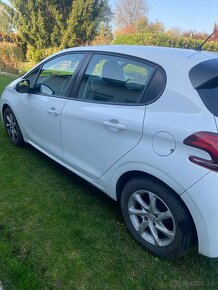 Peugeot 208.. - 2