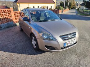 Kia Ceed 1.6 CRDi - 2