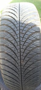 Pneumatiky Goodyear Vector 4 Season R16 205/60 - 2