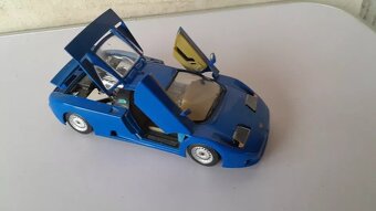 Bugatti EB 110 1:24 Bburago - 2