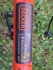 Black+Decker Elektrická strunová kosačka BESTA525, 450 W - 2