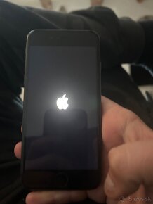 iPhone 8 64 GB - 2