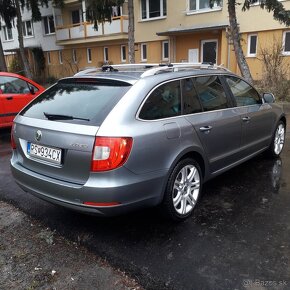 Škoda Superb combi 4x4 dsg - 2