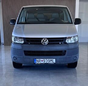 Volkswagen Caravelle T5 2.0 TDI 9-miest - 2