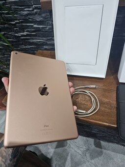 Apple Ipad 8.gen 128GB ružový (krabica + obal) aj VYMENA - 2