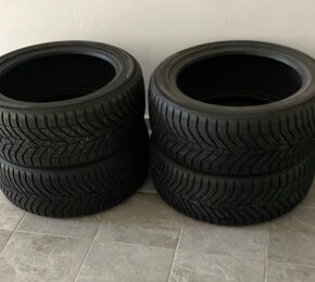 Zimné pneu 225/45 R17 - 2