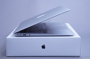 ZÁRUKA/Macbook Air 13.3"/I5 1.4GHZ/4GBRAM/128GBSSD/CZ - 2