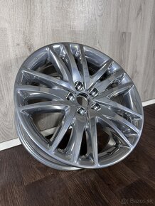 Lexus LS 600h - zánovní orig. ALU 5x120 R19 - 2