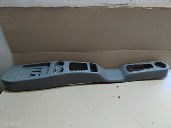 stredovy panel skoda felicia 30€ - 2