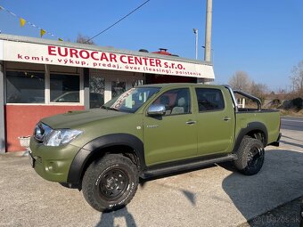 Toyota Hilux DC 3.0 D-4D Sol 4x4 - 2