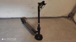 Xiaomi Mi Electric Scooter Essential - 2