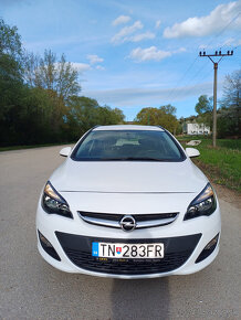 Predám Opel Astra J 1,6 CDTI 81kW r. 2015 - 2