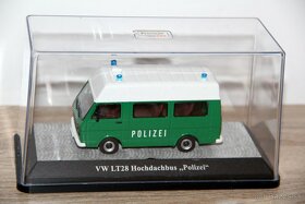 Volkswagen LT28 Minibus Polícia 1975 1:43 PC - 2