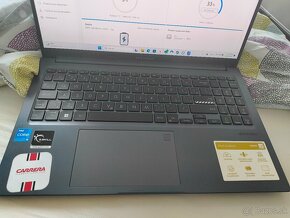 Predám notebook Asus X1503ZA so 16 2K 120Hz OLED displejom - 2