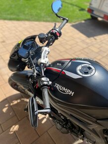 Triumph Speed Triple 1050 RS - 2