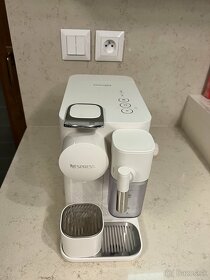 Kávovar Nespresso DeLonghi - 2