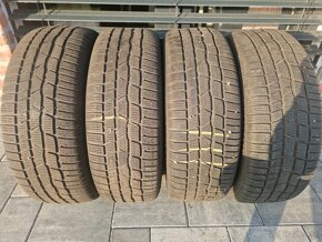 Zimné pneu na diskoch 215/60 r16 - 2