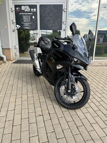 Kawasaki Ninja 500 čierna - 2