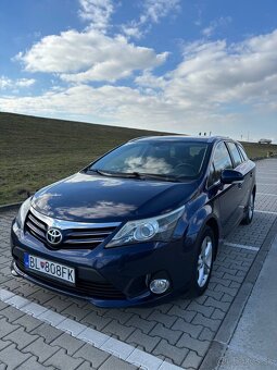 Toyota Avensis - 2