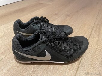 Tretry Nike velkost EUR 38,5 - 2