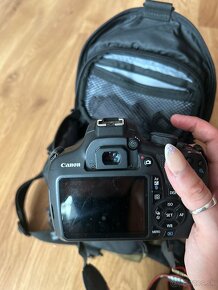 CANON EOS 1300D - 2