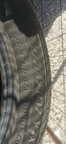 235 /45r17 - 2