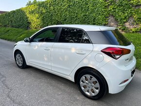 Hyundai i20 1.2 benzin /// 1 majitel /// 90 tis km  /// SR - 2