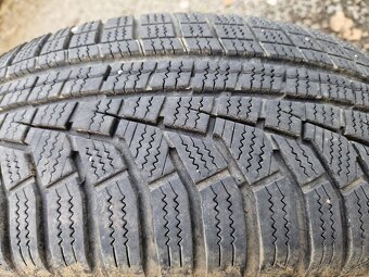 Zim.pneu.215/60r16 - 2