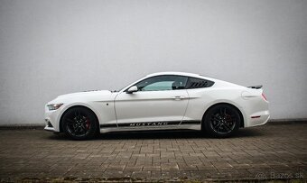 FORD MUSTANG 3.7 V6 224kW - 2