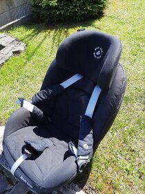 Maxi Cosi Pearl , Family fix zakladna - 2