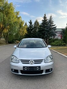 Volkswagen Golf 5 Comfort = 1.6 FSI, 85kW, Benzin = - 2