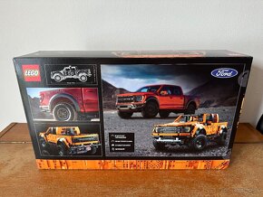 LEGO® Technic Ford® F-150 Raptor 42126 - 2