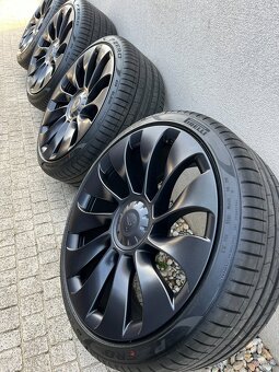 Tesla 21 Uberturbine Kolesá a Pneu (Nové) - 2