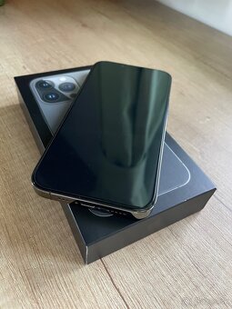 Iphone 13 Pro 128GB Graphite + Apple kryty - 2