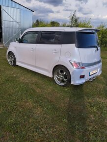 Daihatsu materia - 2