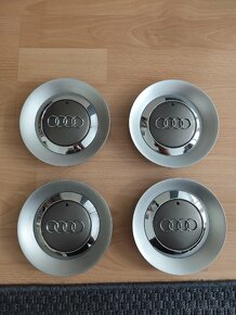 AUDI stredové krytky/pukličky na disky 150x110x50 mm - 2