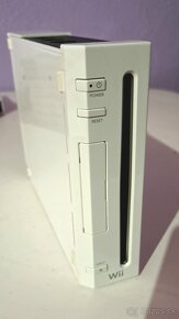 Nintendo Wii - 2