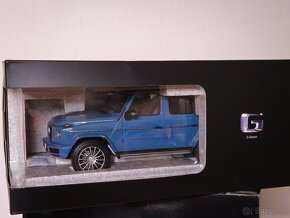 Mercedes G500 1:18 Minichamps - 2