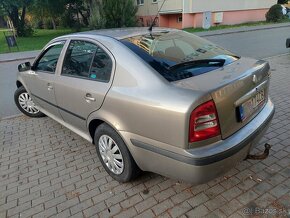 Škoda Octavia 1.6 TOUR - 2