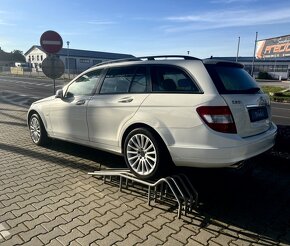 Mercedes-Benz C 200CDI Automat BlueEFFICIENCY Elegance - 2