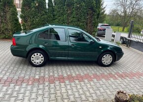 Volkswagen Bora 1,6i SR klima Nová STK benzín manuál 74 kw - 2