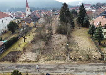 Predaj pozemku 742 m2 v obci Liptvoský Peter,okr.LM - 2