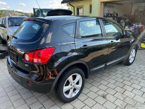 Nissan Qashqai 2.0 dCi Tekna 4x4 - 2