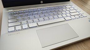 HP Pavilion 14" ultra tenký. - 2